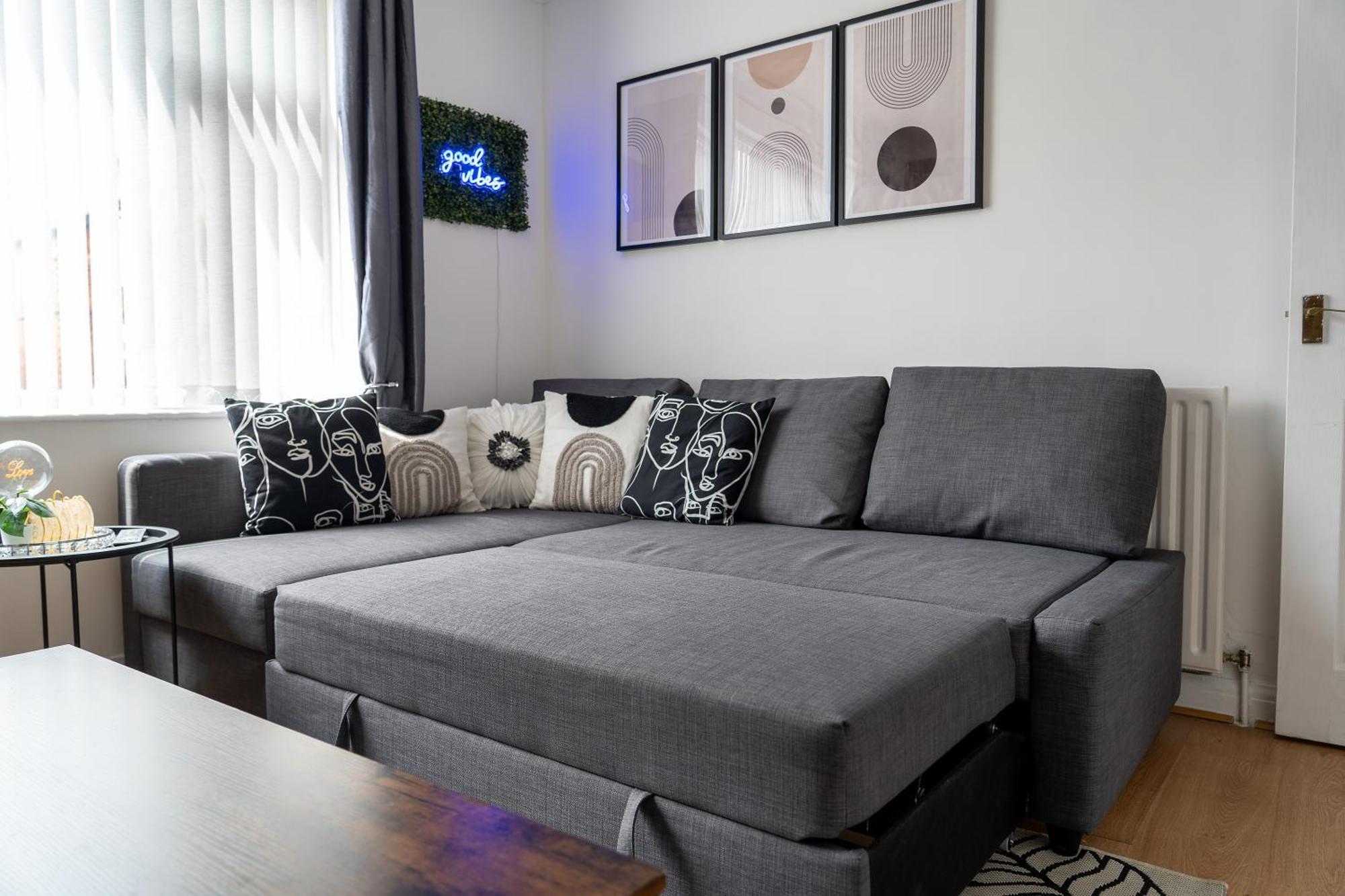 Exclusive Deals L Last-Minute Reserve L Townhouse With Sleeps 6 L Braunstone Town , Leicester L By Zen Nights Short Lets & Serviced Accommodations Exterior foto